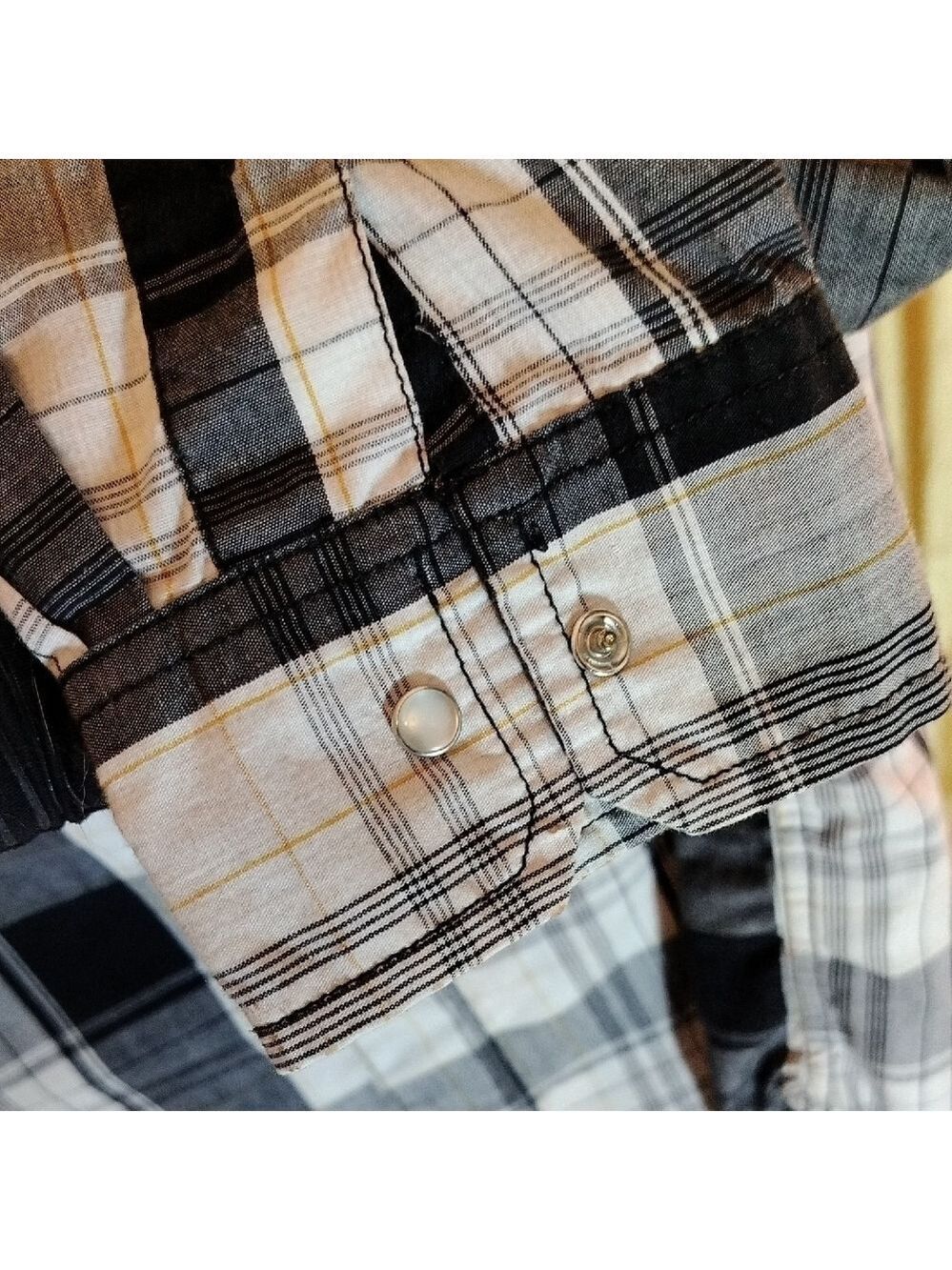 Levi's Blue and White Plaid Casual Button Down Shirt - Picture 6 of 6
